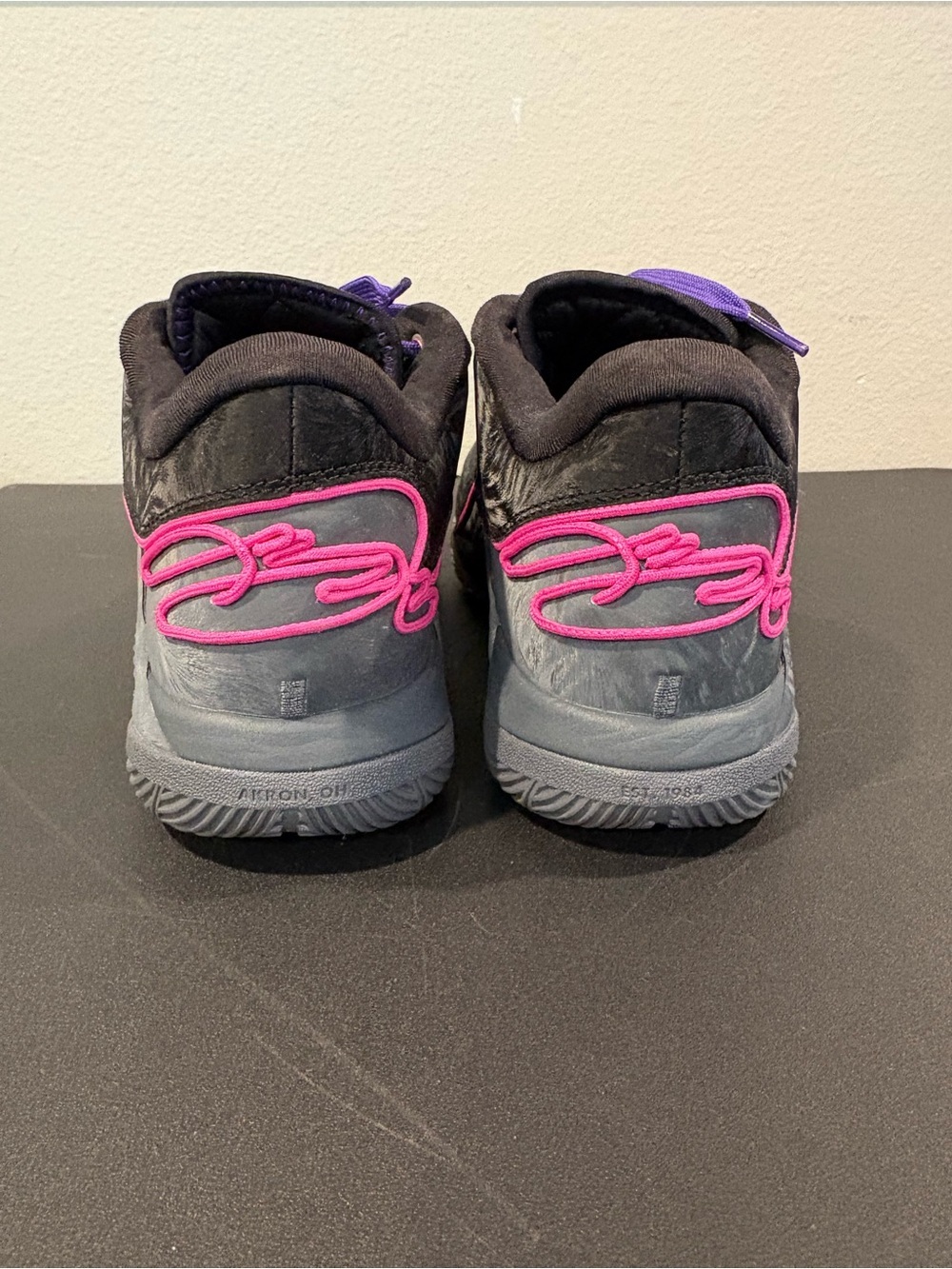 Nike LeBron XXII 22 'Blacklight' Pink Black FZ1094-001 Men's Size 8 Basketball - Picture 8 of 9